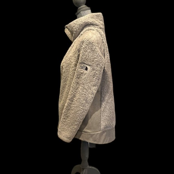 Zip up Sherpa Style Fuzzy Sweatshirt Jacket - Picture 2 of 12